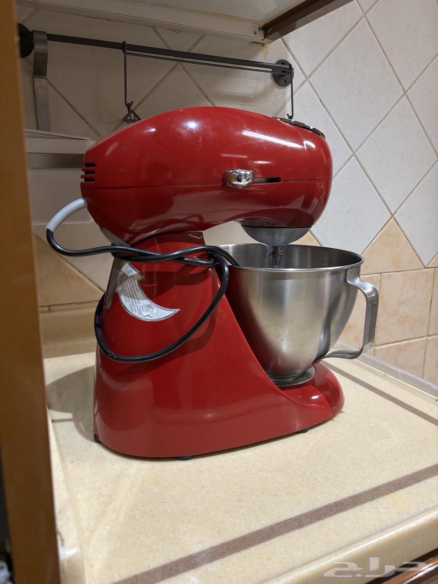 عجانة وخلاط كيك من كينود بملحقاتها64587255584897110