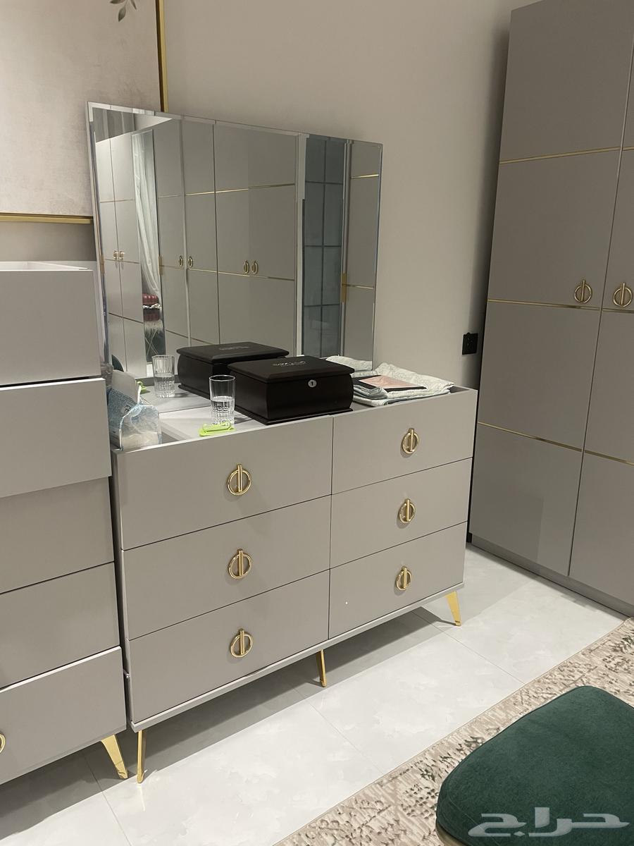 غرفة نوم شبه جديدة64585138719105111