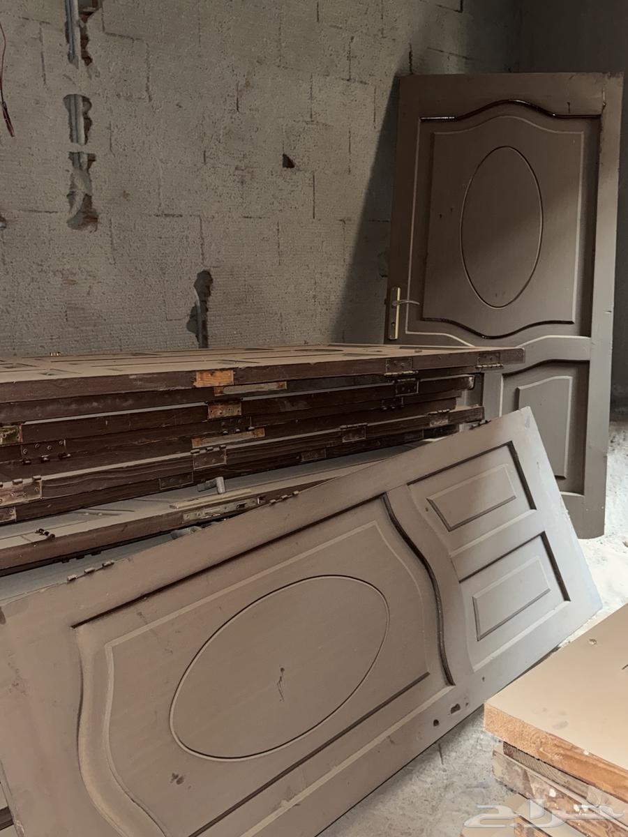 بيبان خشب وشبابيك نظيفه جدا64586164710019114