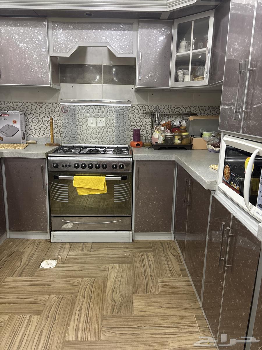 مطبخ. للبيع. رخام. صناعي. شبة جديد.64586973213698111