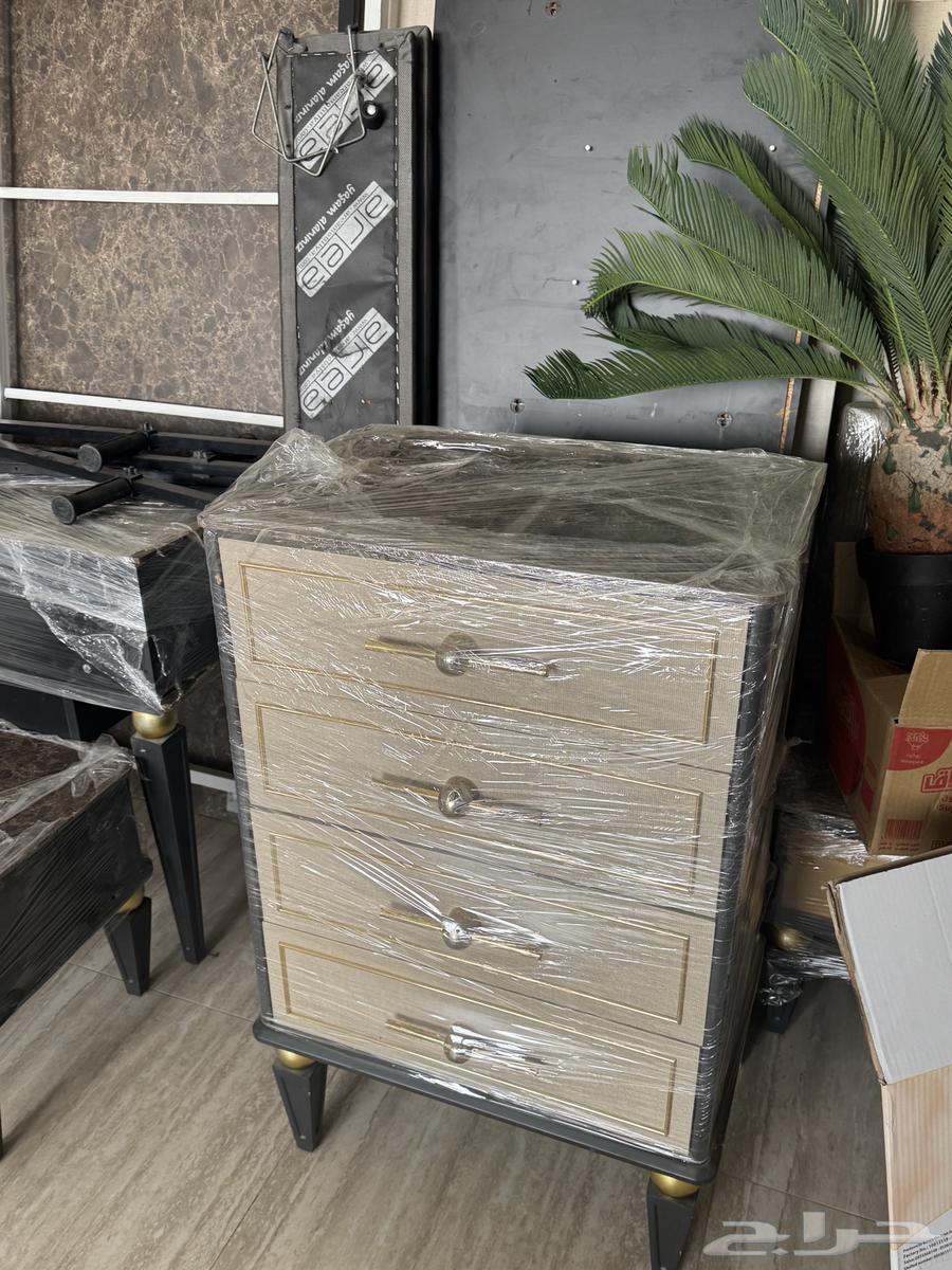 غرفة نوم للبيع64580281496707111