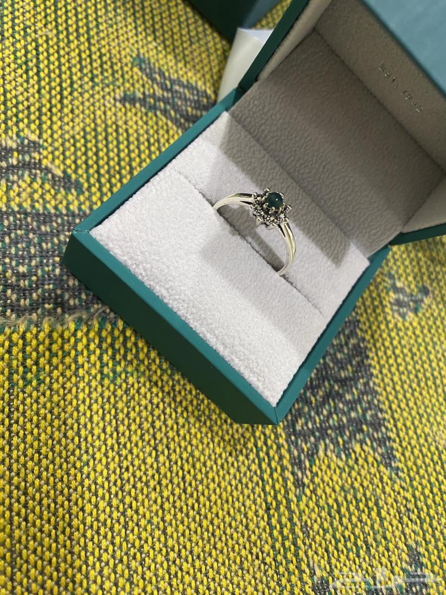 خاتم نسائي من فايندرا جديد بسعر 40064587901288323110