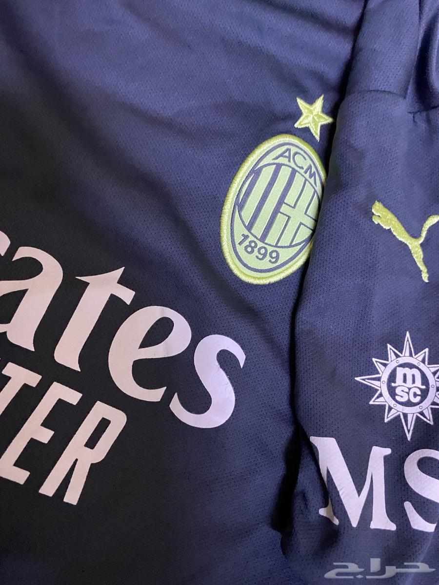 طقم ميلان الاحتياطي64587999424641110