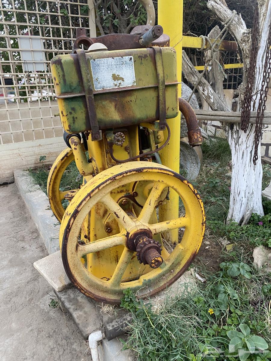 ماكينة ري قديمه تراثيه64587925991298112