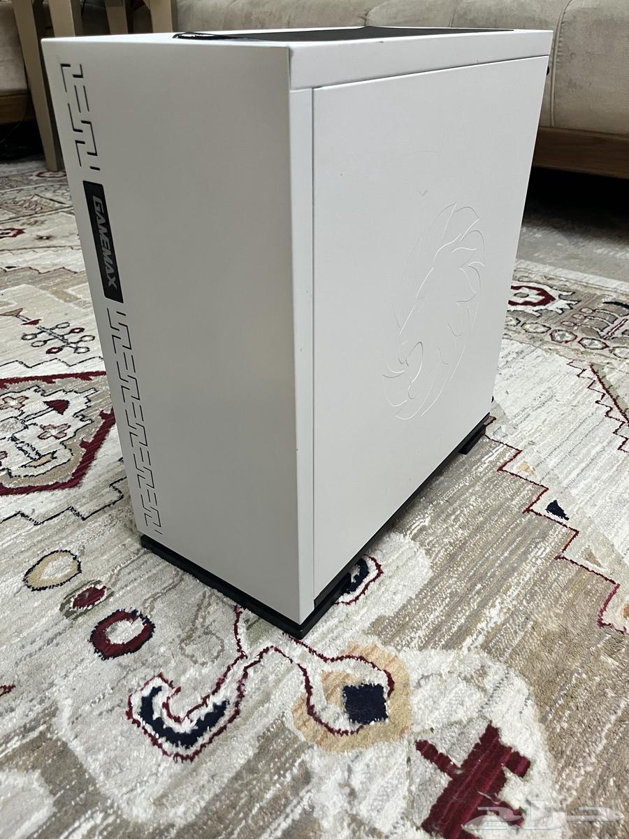 White case and DDR4 8GB RAM for sale64562768534146111