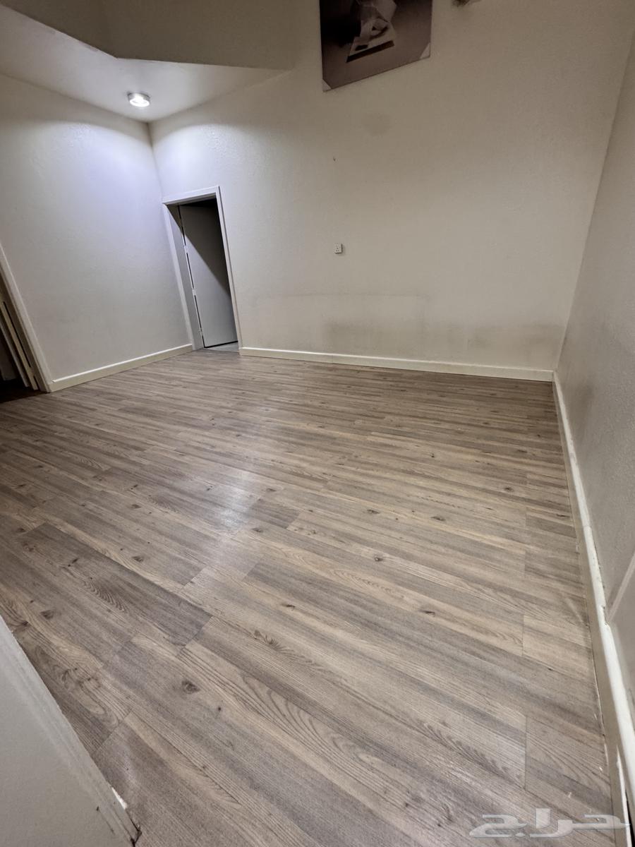 باركيه للبيع64579842102914110