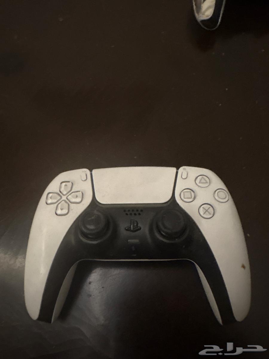يد بلايستيشن 564587491060866111