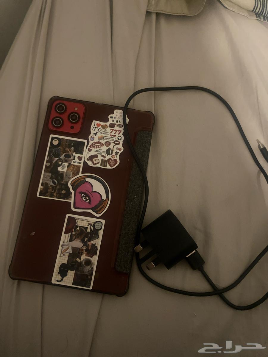 ايباد جاني هديه ماعرف نوعه وما استخدمته البيع 300 250اخر شي64587814277122111