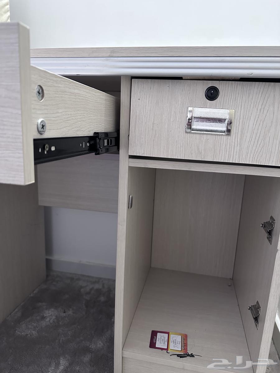 طاوله مكتب للبيع64582740881025114