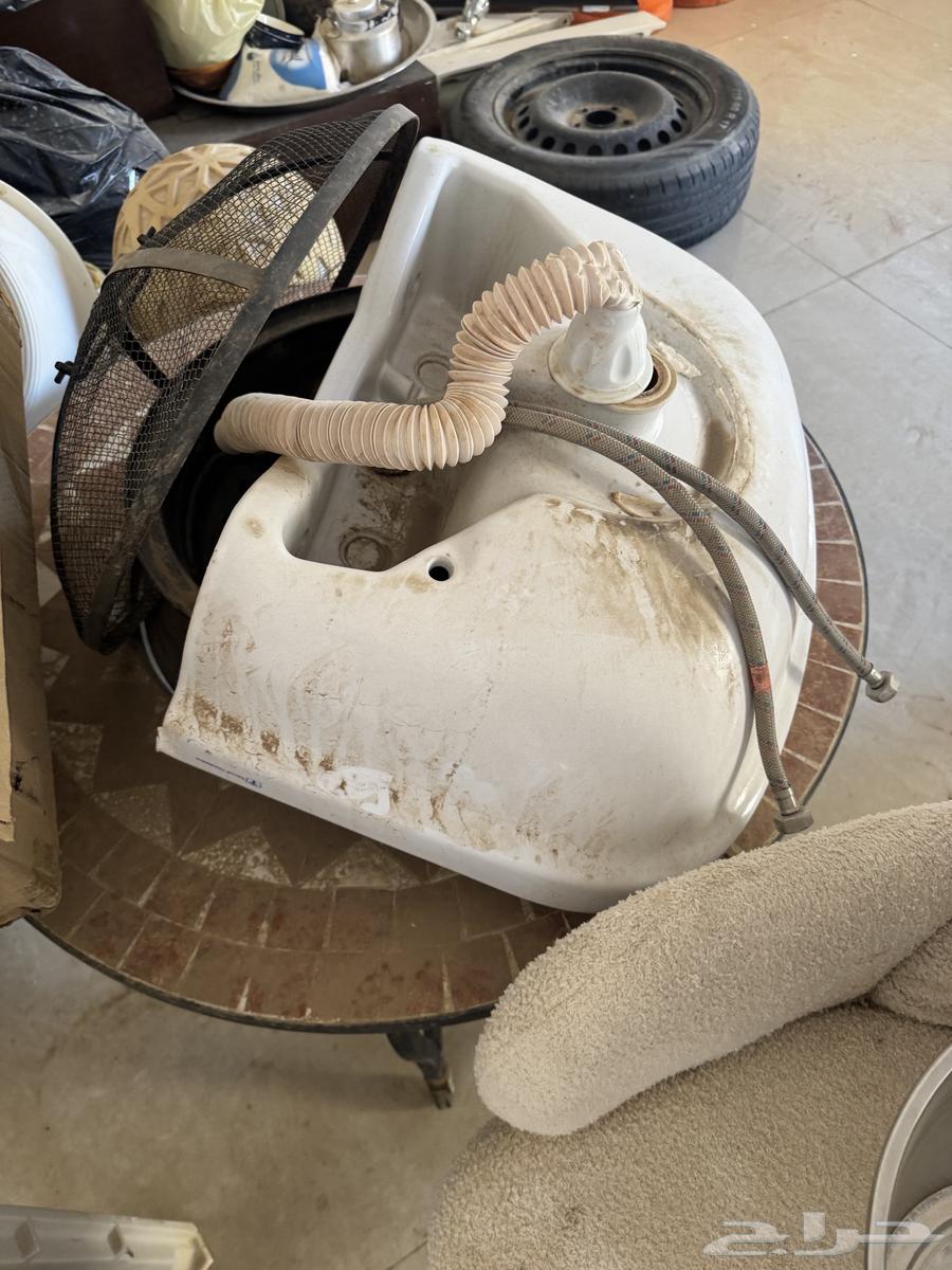 شبابيك واغراض مستعمله64582117943939114