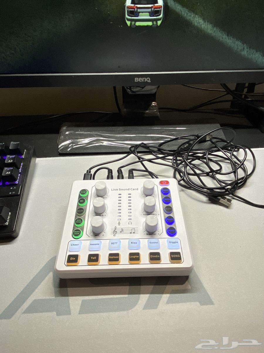 مكسر. نظيف بس الكرتون ضايع مافي احد استخدمه السعر 30 ريال64585010393347110