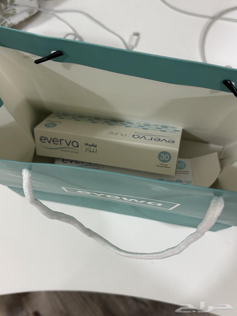 عدسات لاصقه يوميه من ايوا64580322145537112