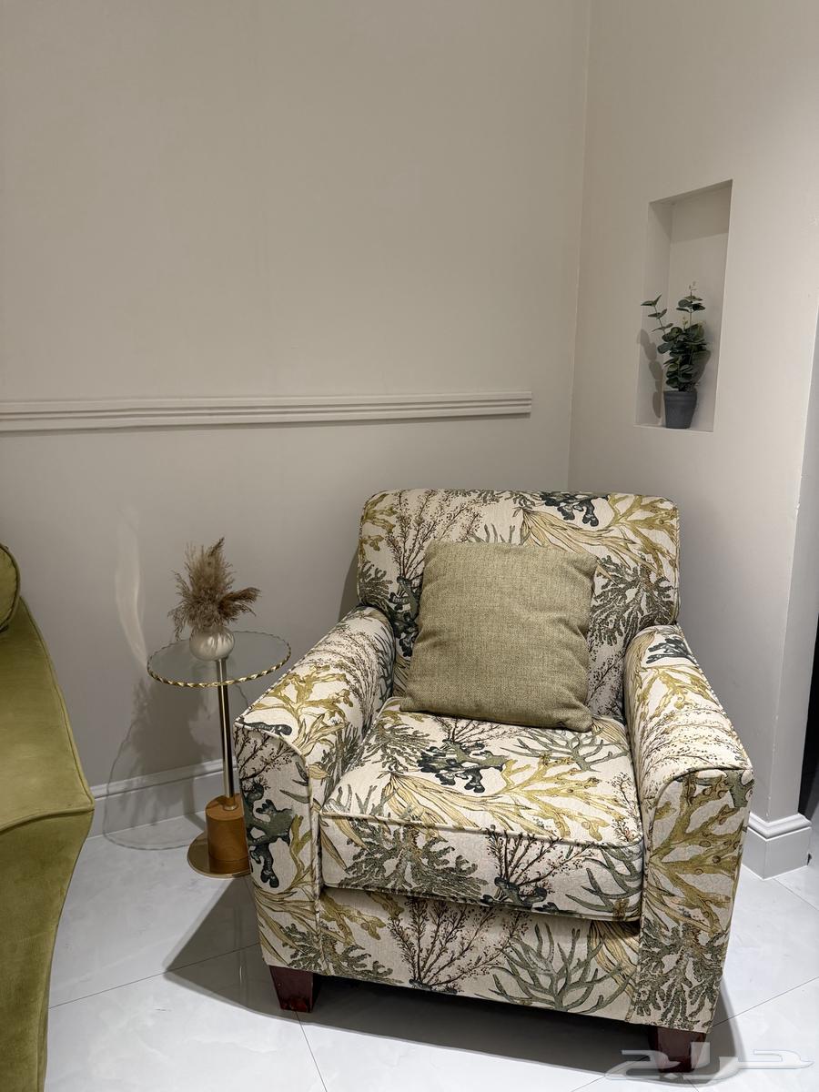 كنب نظيف جدا شبه جديد64586601448451111