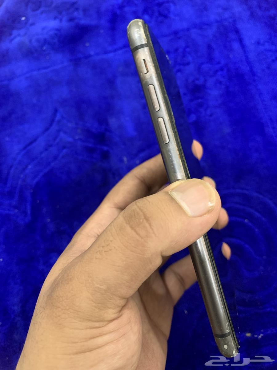 Regular iPhone 1164585152858114114