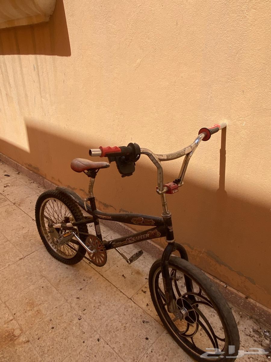 Bicycle for sale, nothing works except the frame is broken64581938657793110