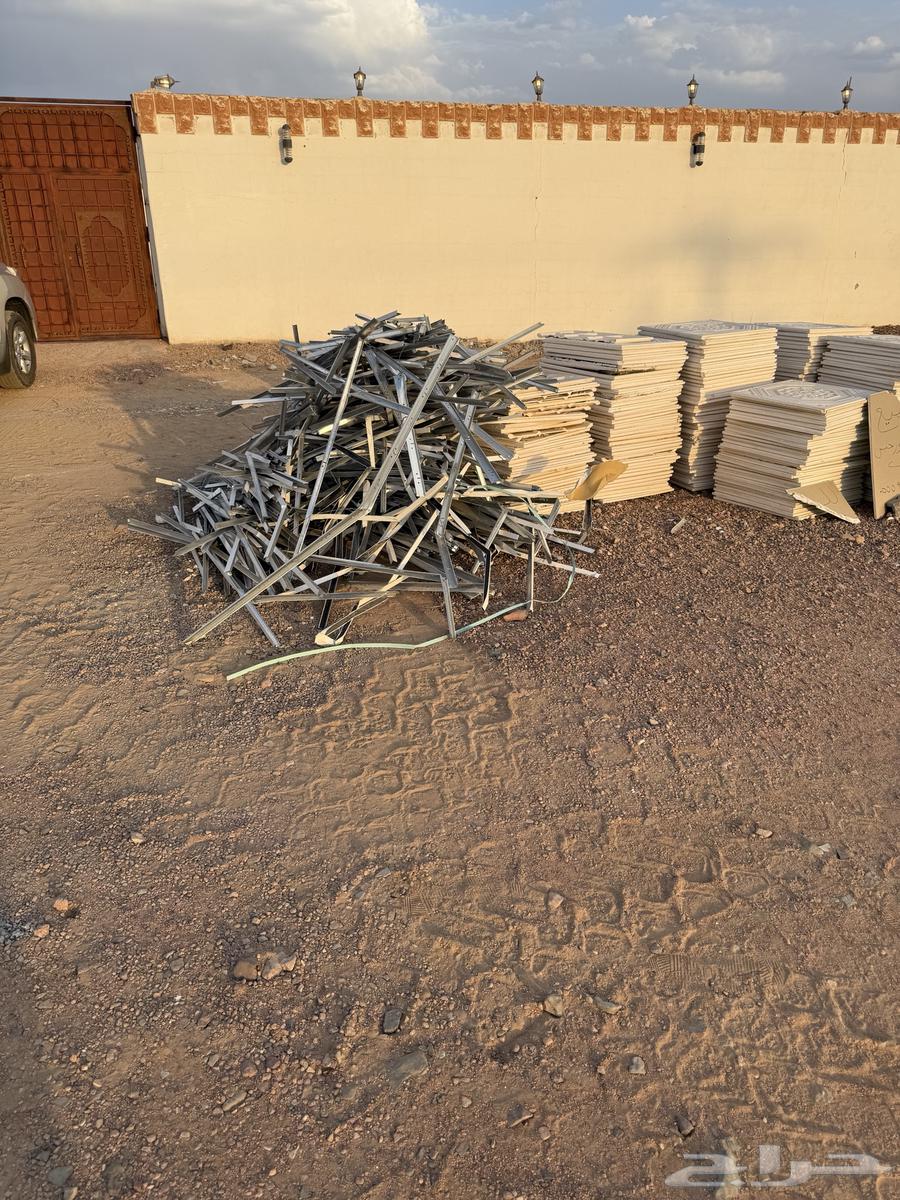 جبس ديكور مع حديده للبيع نظيف جدا64584897758081111