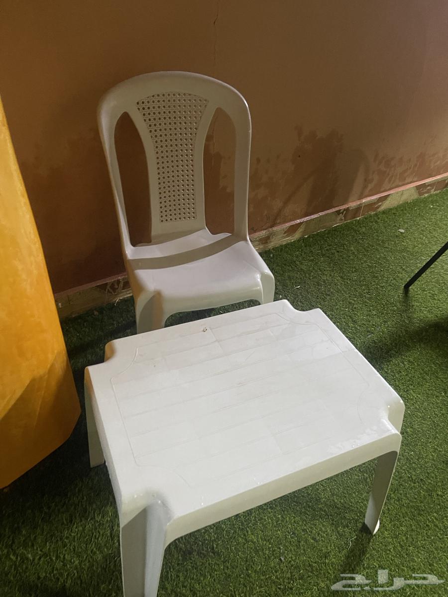 لبيع اللي يبغها يجزم طاوله مع كرسي ب15ريال وسيكل 150ريال64587789470338111