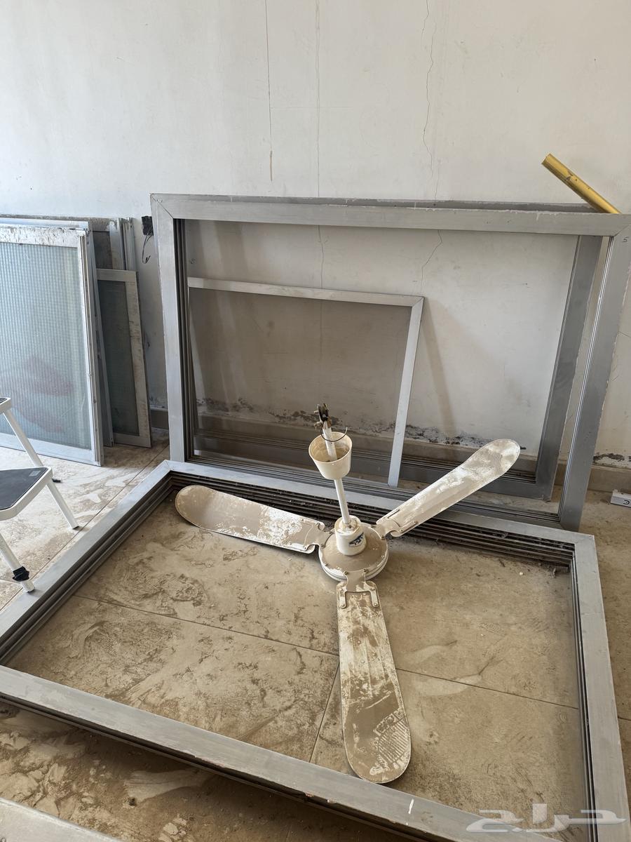 شبابيك واغراض مستعمله64582117943939113