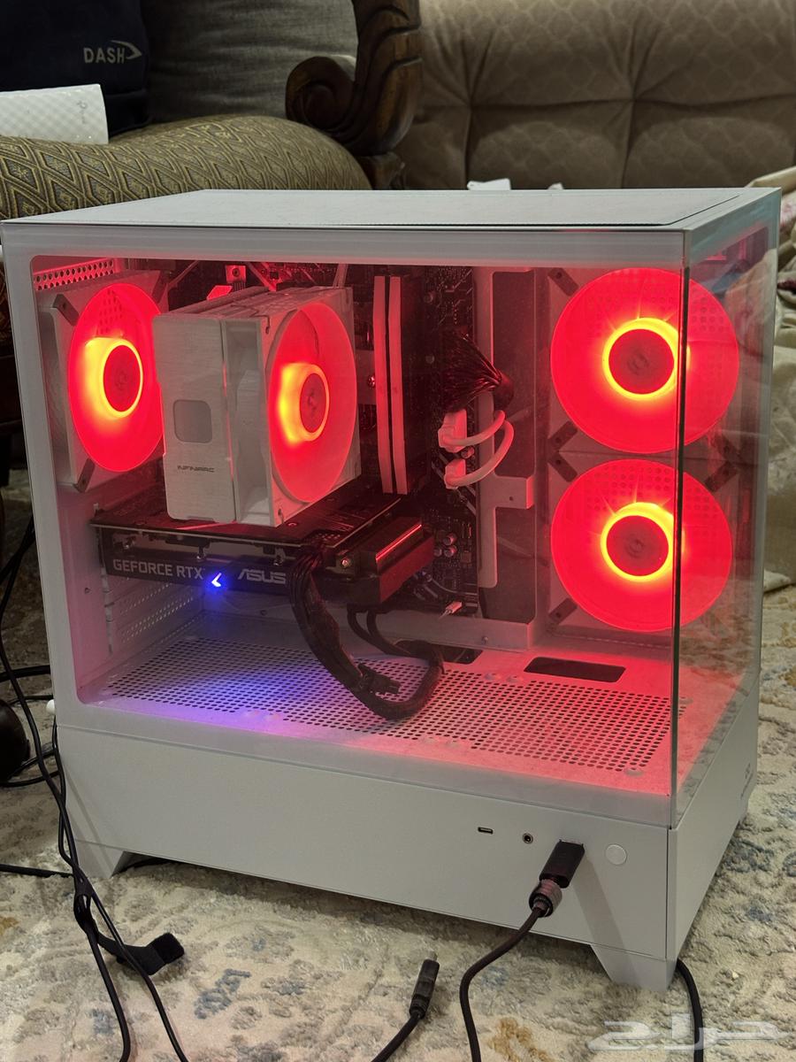 Clean used PC with 3060 i5-14400f, keyboard and mouse64584813575683110