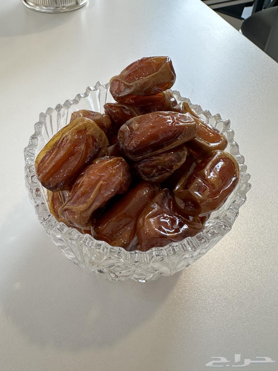 تمر دقله الذهبيه فاخره64584982179457111