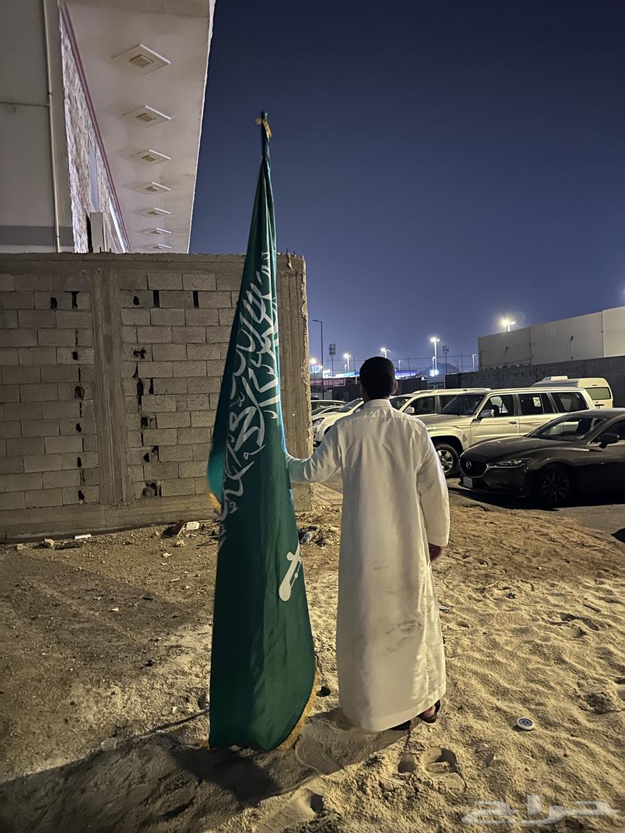 عرض لكم اكبر علم سعودي64579965305986111