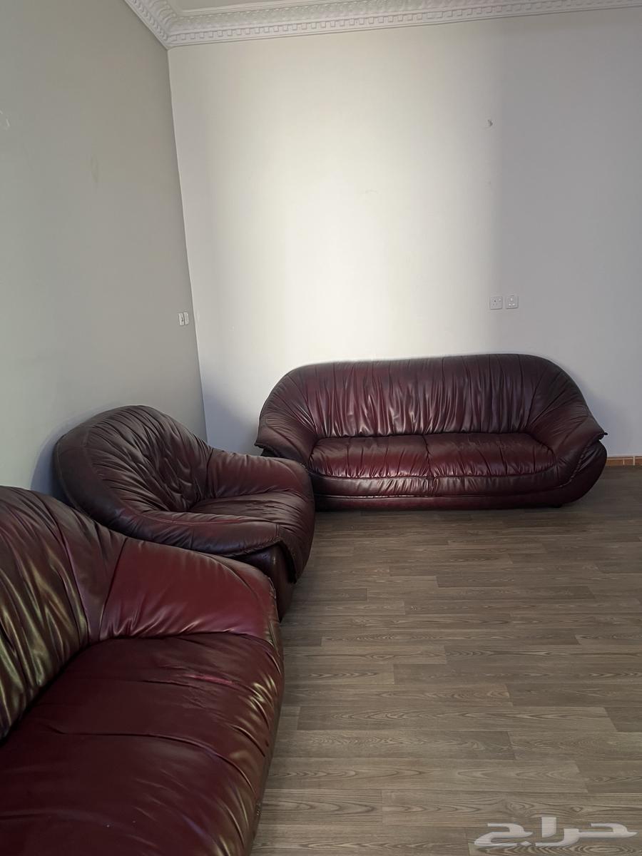 كنب للبيع بحاله جيده64580717272195110