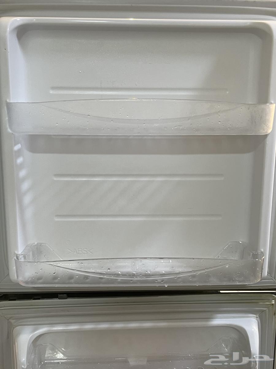 Hurry   Refrigerator in excellent working condition for sale64586140079874113