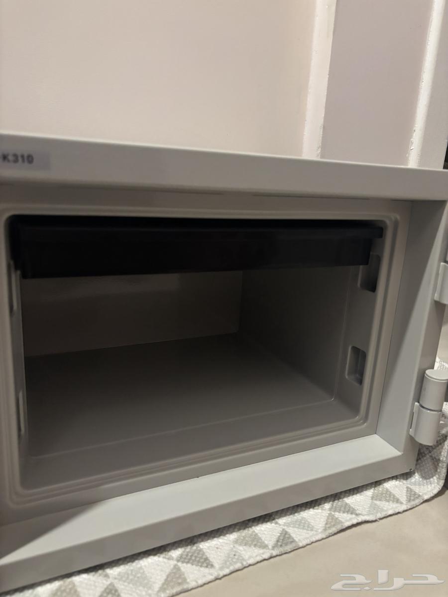 خزنة جديدددة64585683598977113