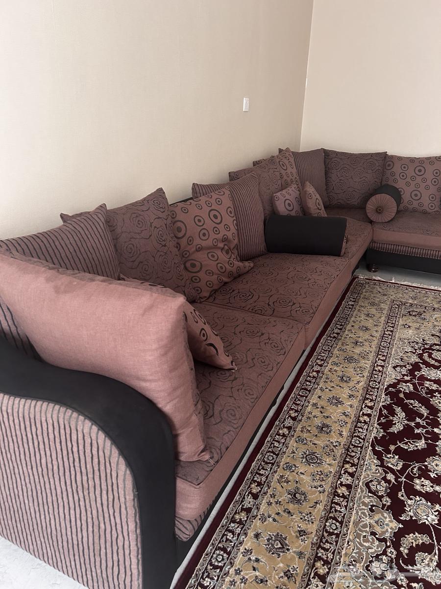 كنب بالدمام للبيع السعر قابل للتفاوض64581718759554111