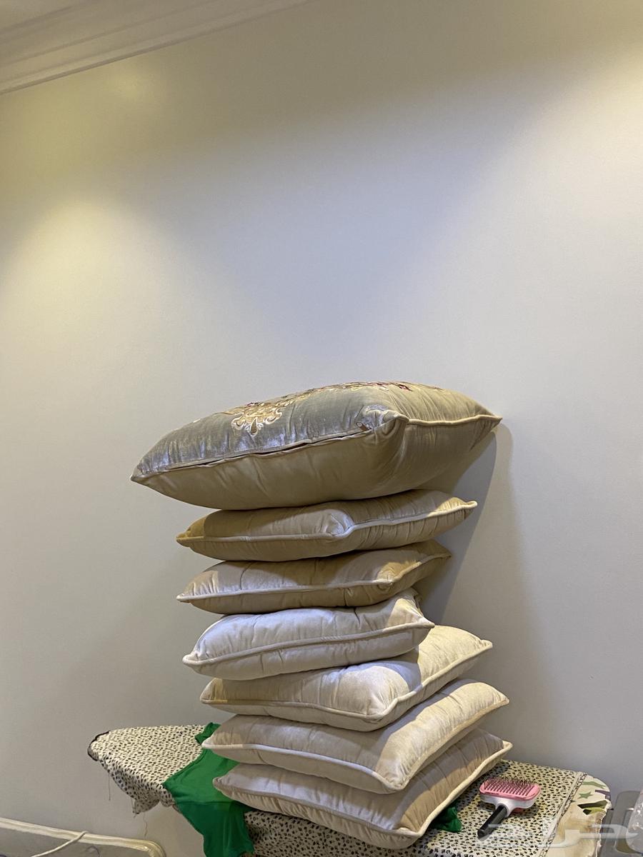 كنب فخم ونظيييف جدا جدا64584673705345114