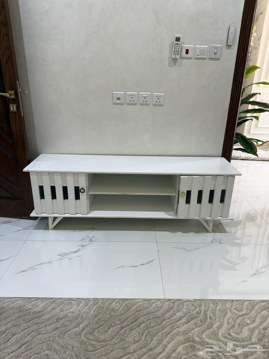 طاوله للبيع64586004851843110