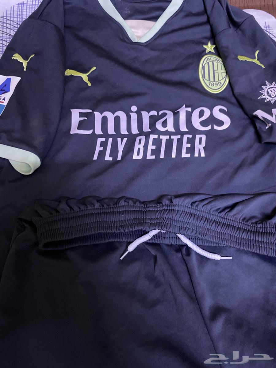 طقم ميلان الاحتياطي64587999424641112