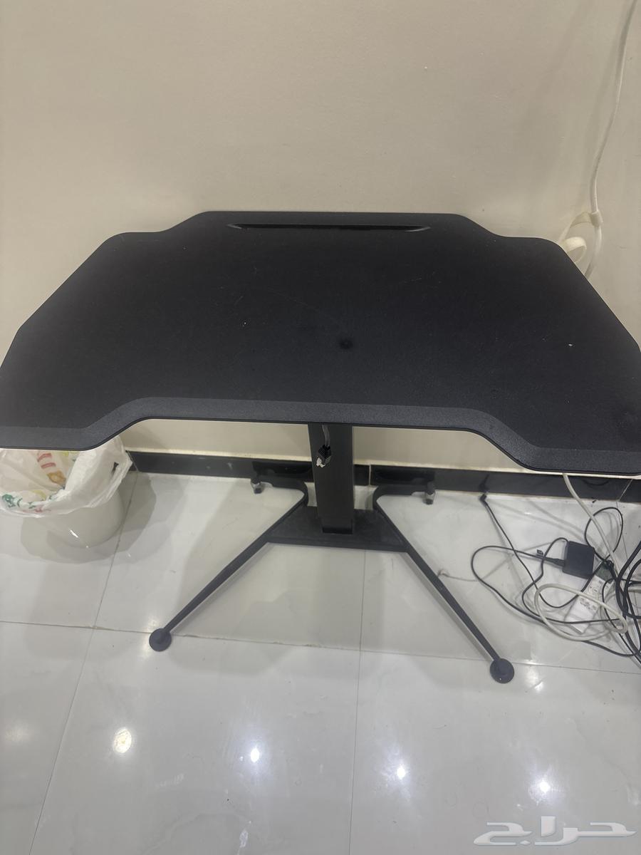 طاوله قيمنق64584883947777110