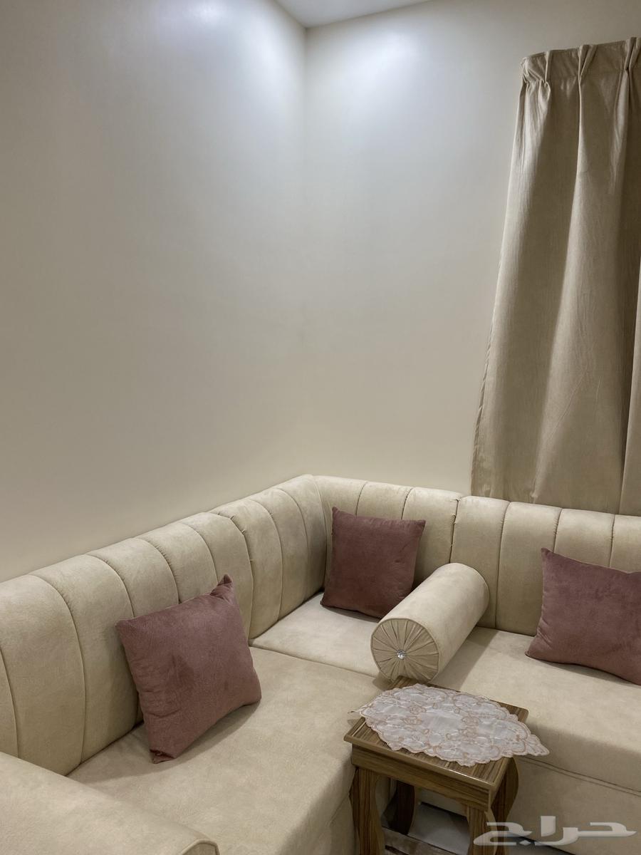 New women's sitting area sofa with tables and curtain, lightly used64580349436418112