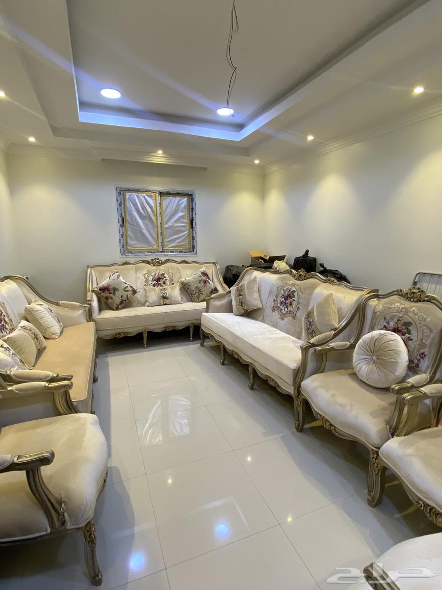 كنب فخم ونظيييف جدا جدا64584673705345113