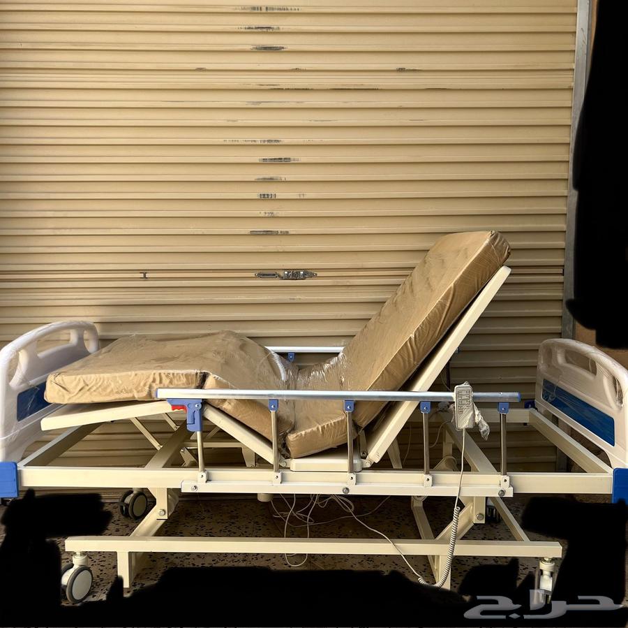 للبيع سرير طبي مع مرتبه طبيه و مرتبه هوائيه64585124533123110
