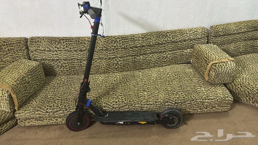 سكوتر مستخدم نظيف مغير بطاريه وكفرات وشاحن جديد صيانه جديد64580308295170112