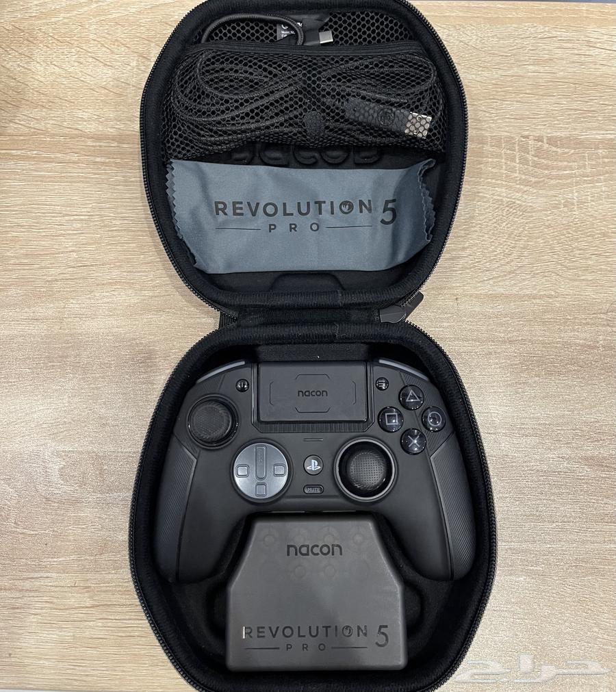 يد nacon revolution pro 5 للبيع64585024742657114
