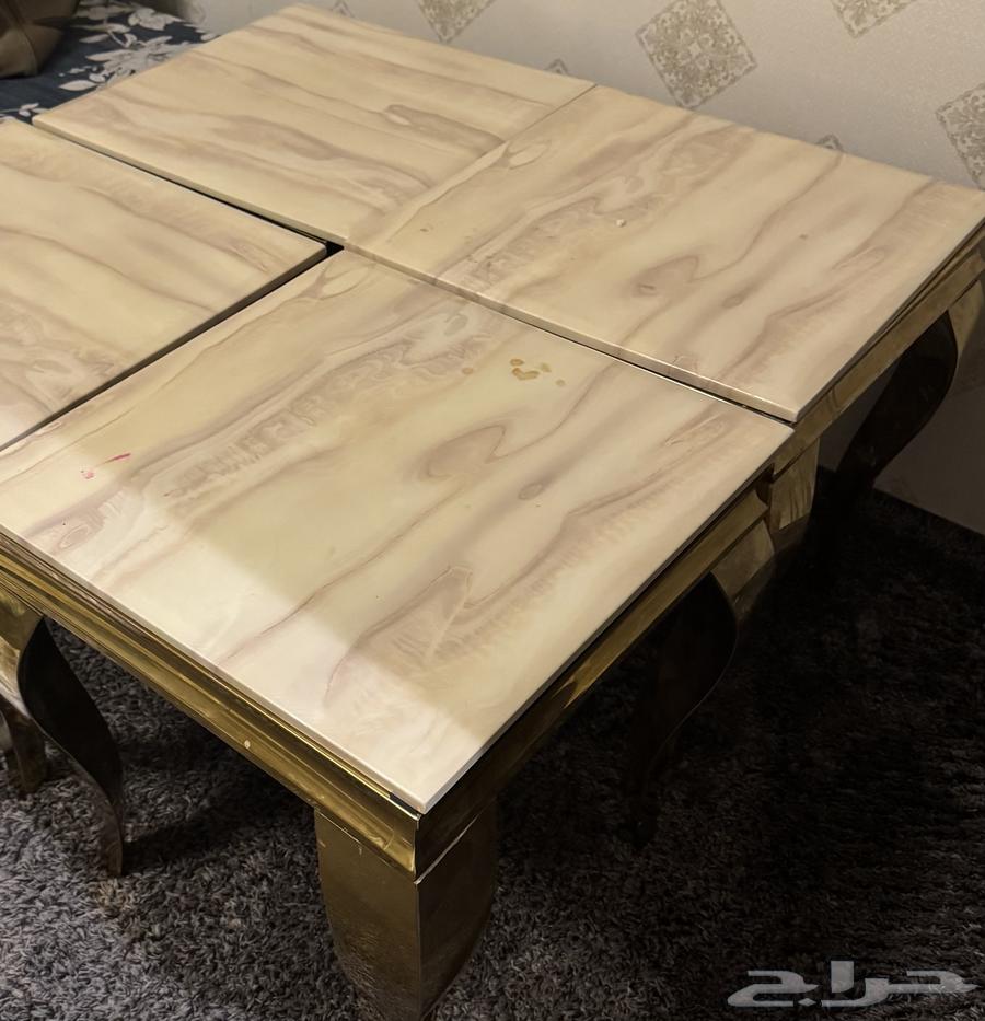 5 طاولات رخام طبيعي ومستخدمه ونظيفة 1 كبيرة 4 صغيرة64583639838593111