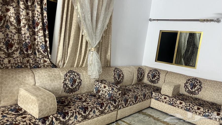 مجلس كنب مستخدم نظيف64585595273602113