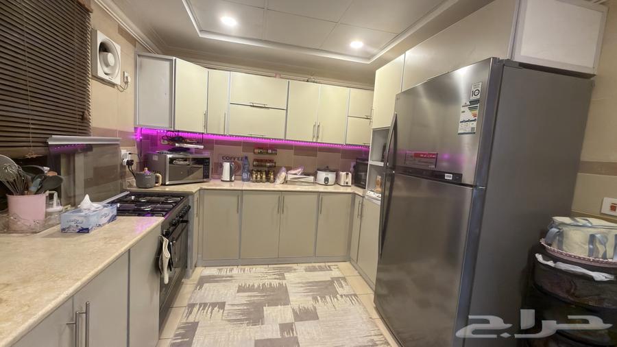 دولاب مطبخ نظيف شبه الجديد جده حي مشرفه64587528340354111
