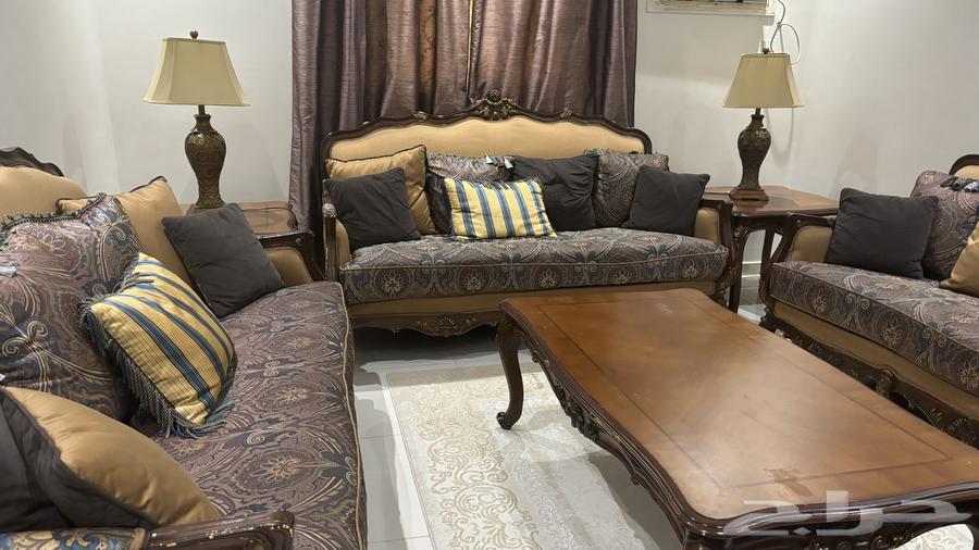 طقم كنب مع طاولات وستاره وابجورات64584617142403114