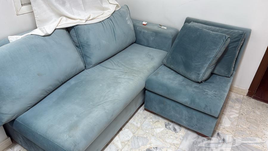 L-shaped sofa64586811952130110