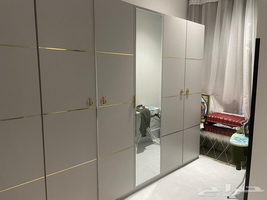 غرفة نوم شبه جديدة64585138719105110