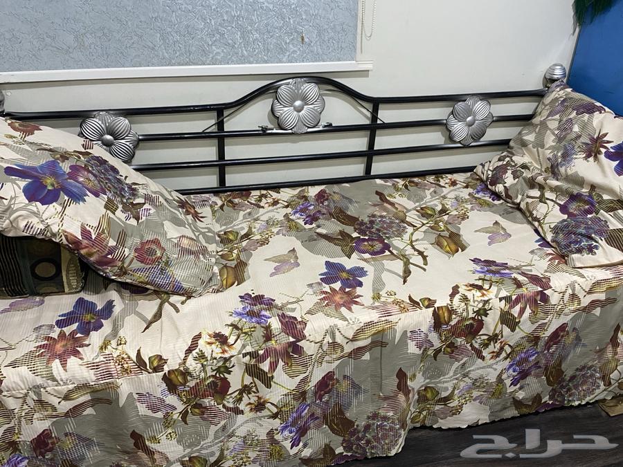 سته كراسي حديد للبيع64586115382658110