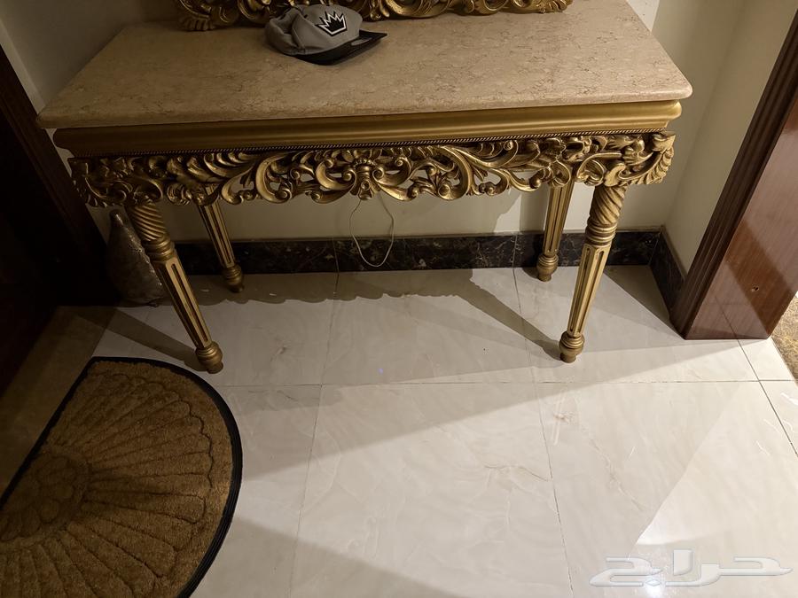 I have this hairstyle set with a mirror and a children's stroller64580240348675110