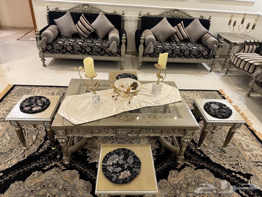 كنب بحاله جيده64586401557891111