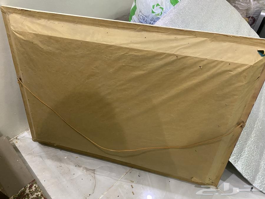 لوحه المدينه ودولاب تراثي64580362928003114