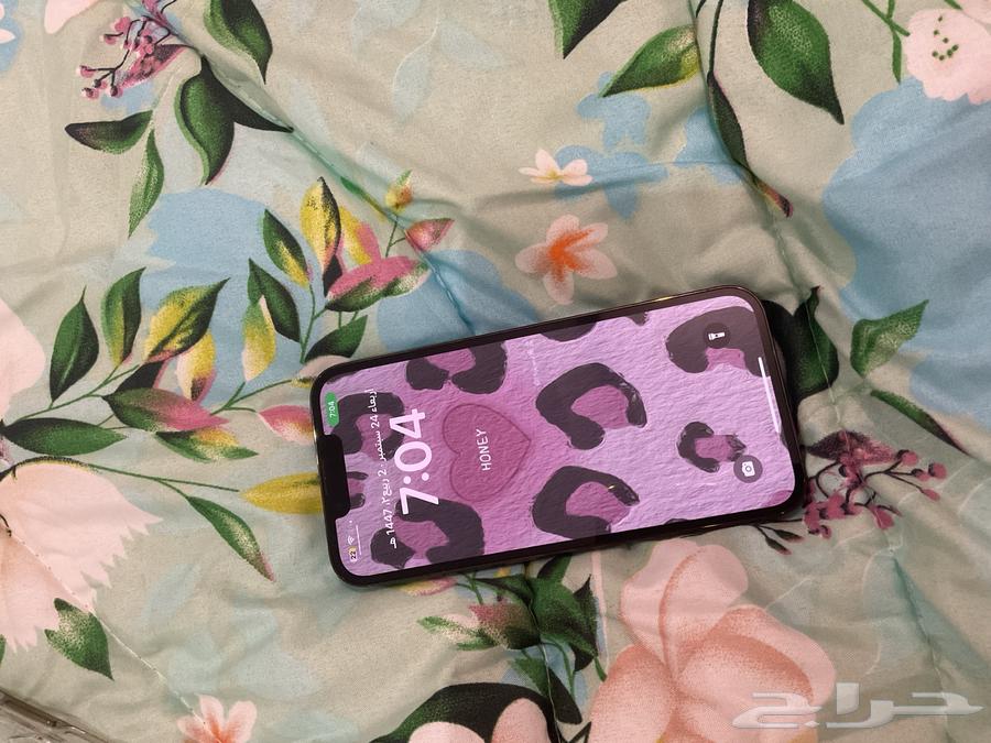 آيفون مستعمل نظيف64585745245313112