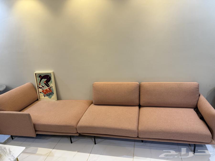 طقمين كنب للبيع بحالة جيدة  بسعر مغري بداعي السفر 500 ريال64588048886274111